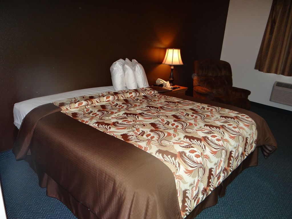 Rock Creek Hotel Sabetha Room photo